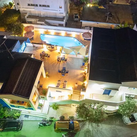 G & K Fiore Di - λουλούδι της κάντιας Aparthotel 3*